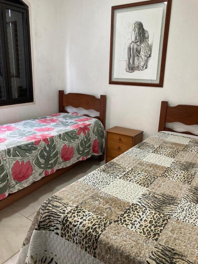 Apartamento Praia Da Enseada Γκουαρούχα Εξωτερικό φωτογραφία